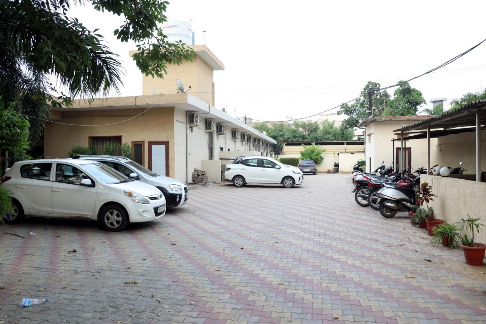Sheela stays Ludhiana Extérieur photo