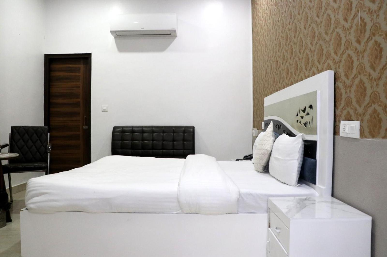 Sheela stays Ludhiana Extérieur photo