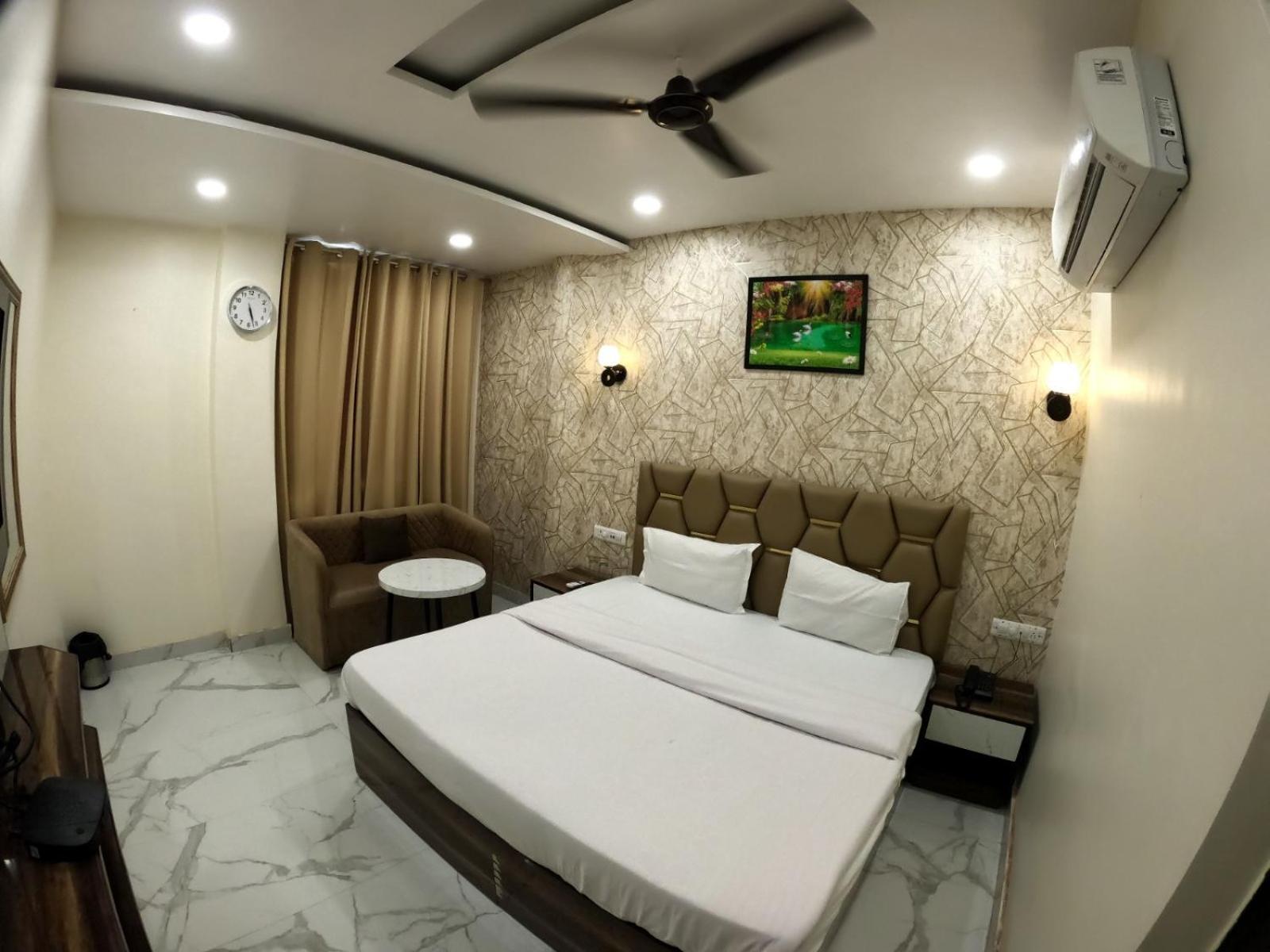 Sheela stays Ludhiana Extérieur photo